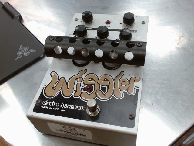 Electro harmonics wiggler