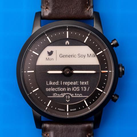 Fossil hybrid hr
