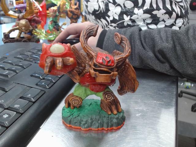 Figurine skylander giant gnarly tree rex