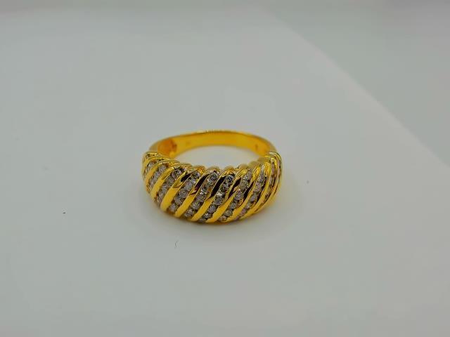 BAGUE EN OR 14KT AVEC DIAM 