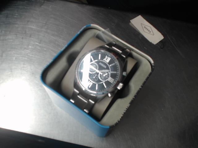 Montre fossil dans boite
