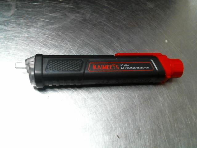 Testeur a voltage