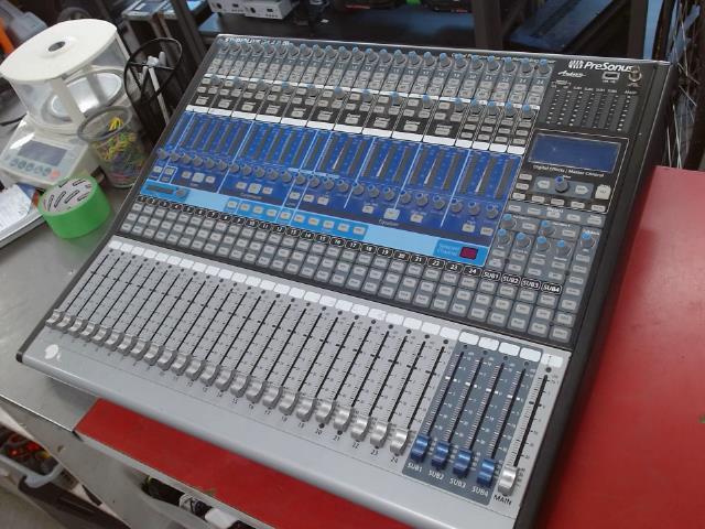 Digital mixing board 24-channel studio