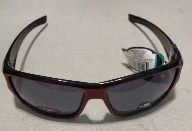 Lunette de soleil rouge et noir