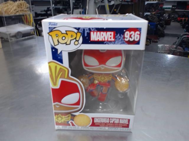Funko pop gingerbread captain marvel