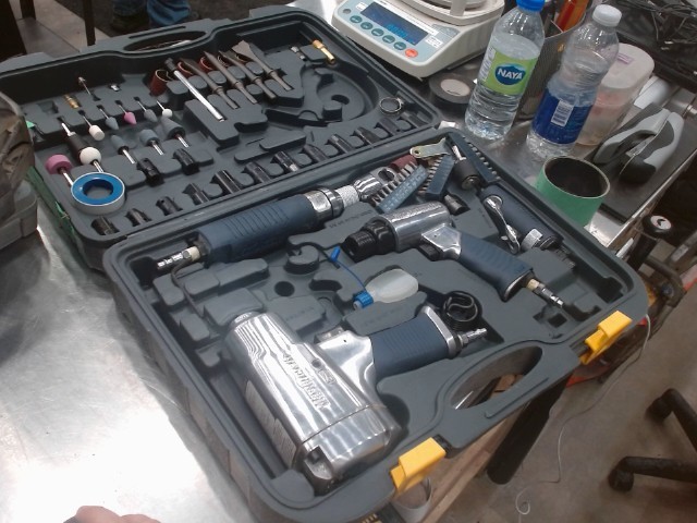 Outils pneumatiques en bo