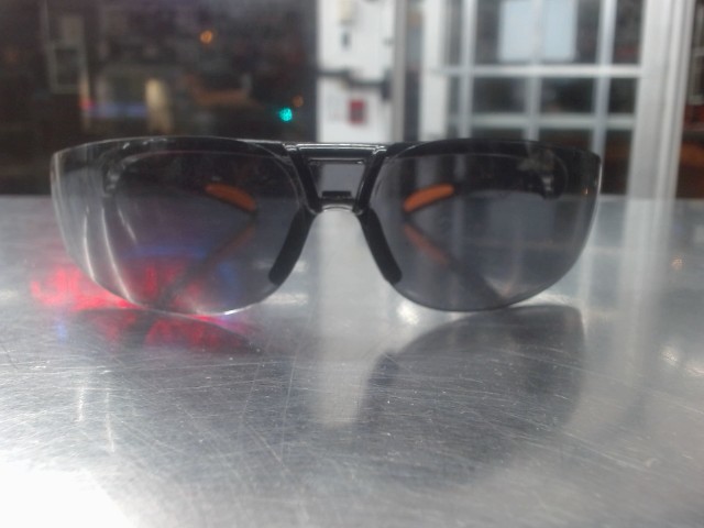 Uvex work sunglass