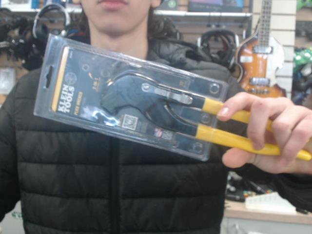 Plier wrench