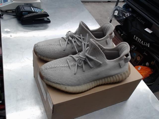 Yeezy 350 sesame in box 8/10