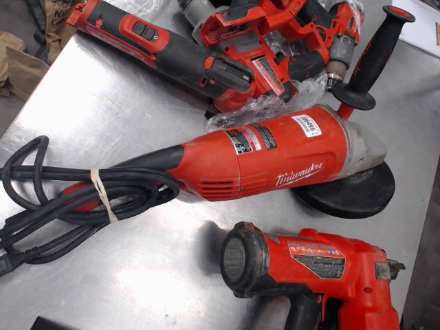 Angle grinder milwaukee a fil