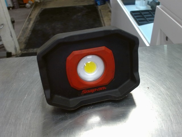 Floodlight snap on ecfdf108