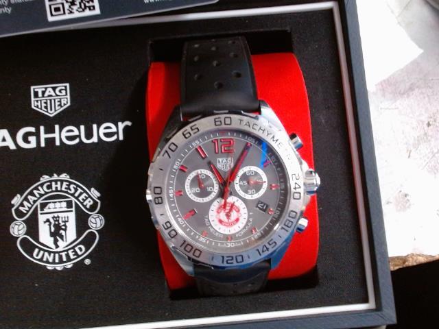 Tag heuer special edition man u red quar