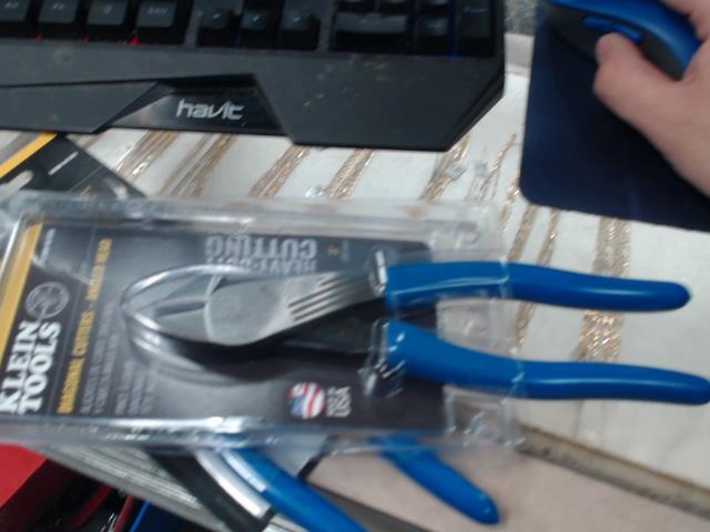 Diagonal cutters