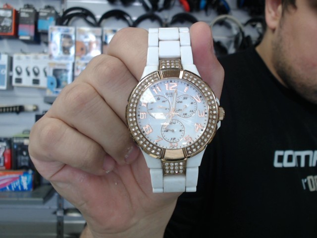 Montre guess blanche chronograph