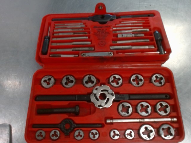 Kit tap&die complete metric dcase