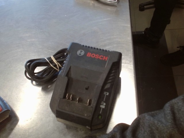 Chargeur bosch electrique 18v