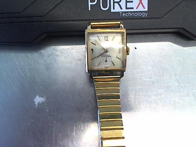 Gold plated cauny 17 jewels wrist watch