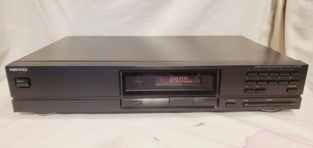 Synthesizer tuner nt200