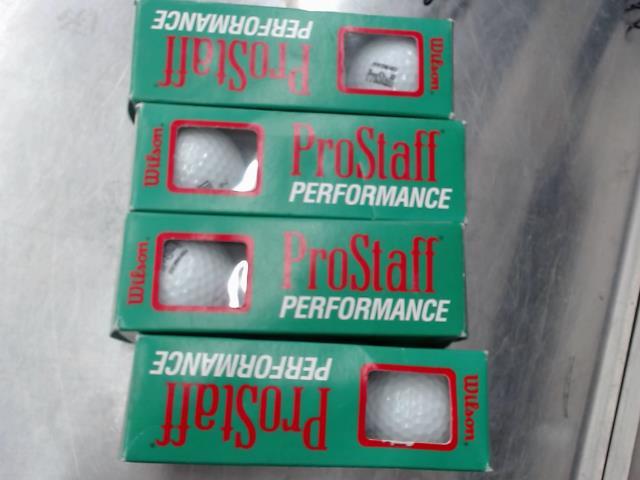 Paquet 3 balles de golf wilson prostaff