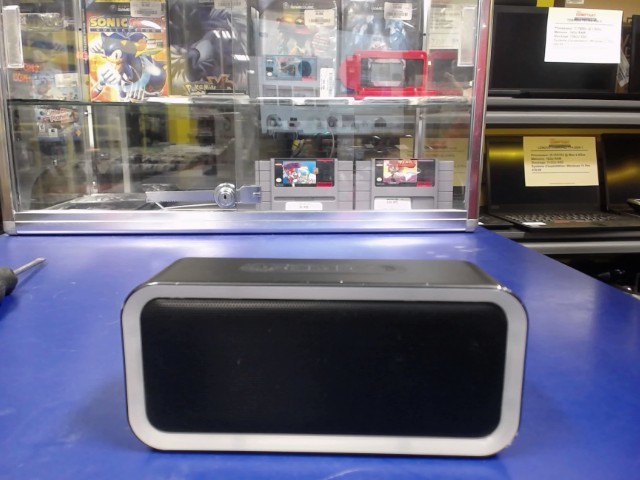 Speaker bluetooth