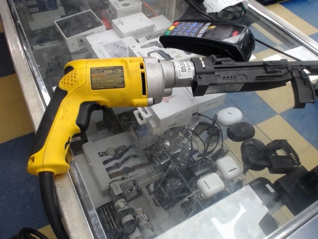 Drill avec quick drive a fils