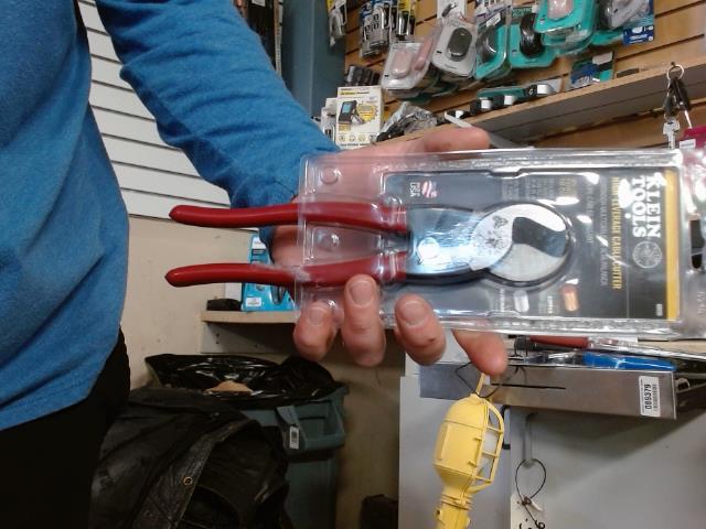 Cable cutter
