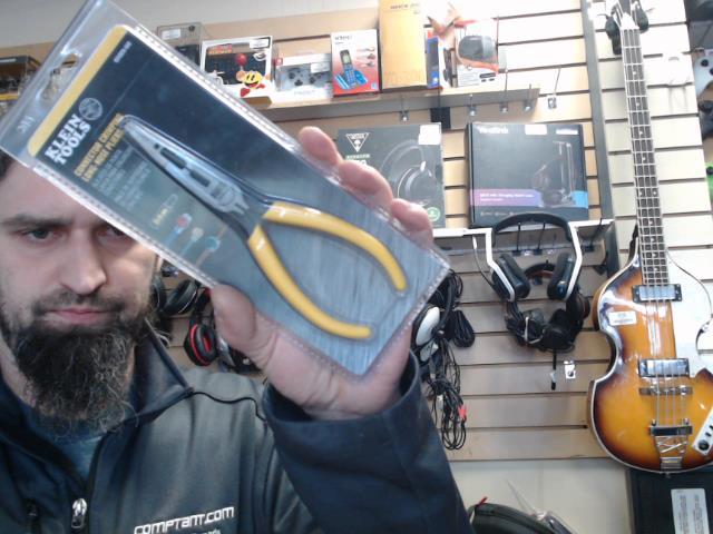 Connector crimper pliers