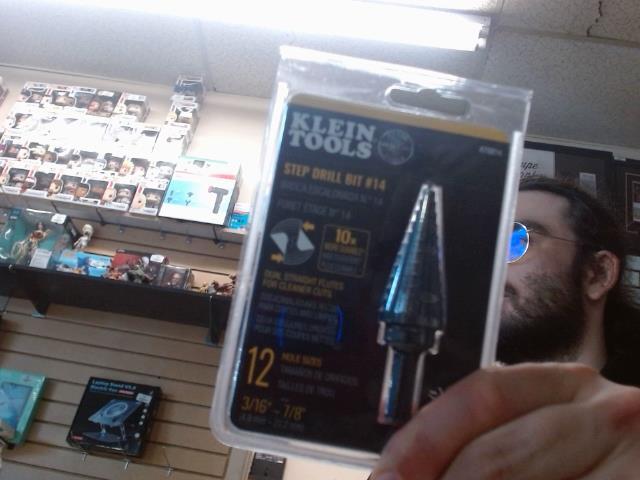 Step drill bit