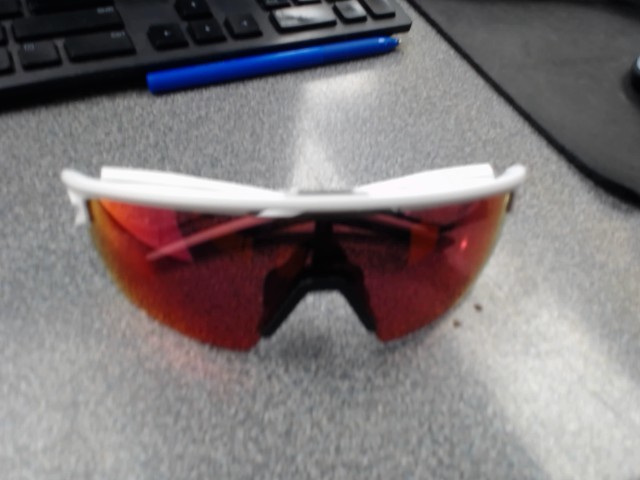 Lunette oakley blanche