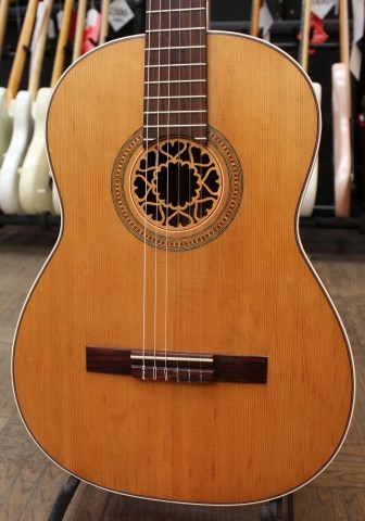 Guitar accoustique bjarton
