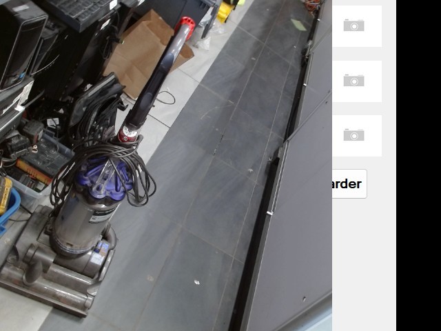 Aspirateur dyson avec acc