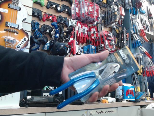 Plier cutter