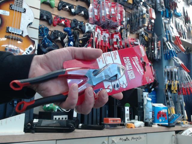 Plier