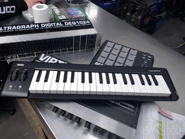 Synthetiseur microkey korg