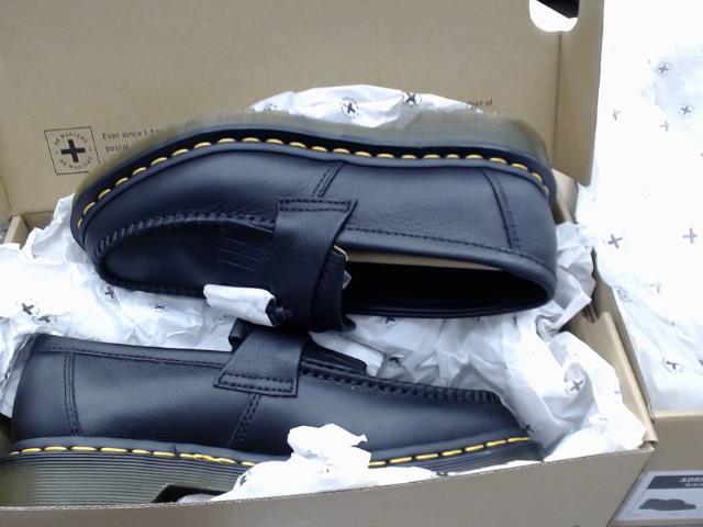 Souliers dr martens neuf en boite sz 8