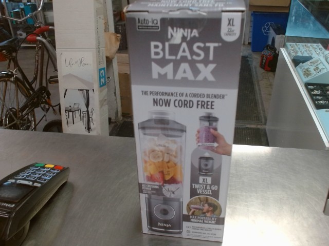 Portable blender ninja blast max neuf
