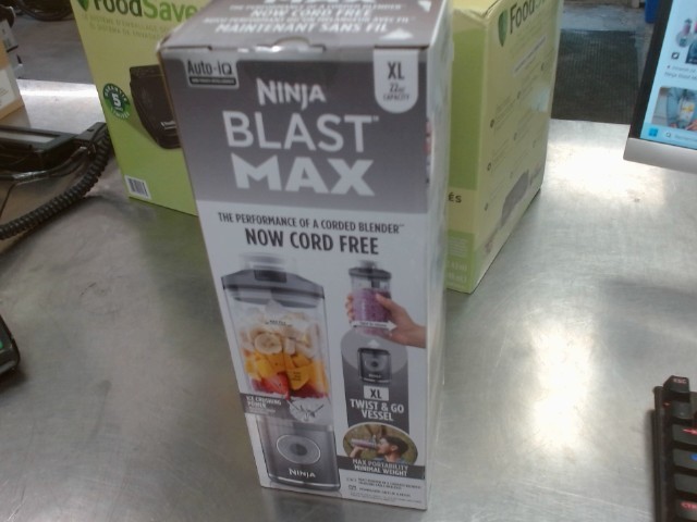 Portable blender ninja blast max neuf