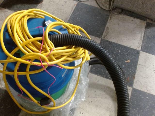 5.5 gallon wet dry vaccum