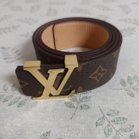 Louis vuitton belt gold bucle 100/40