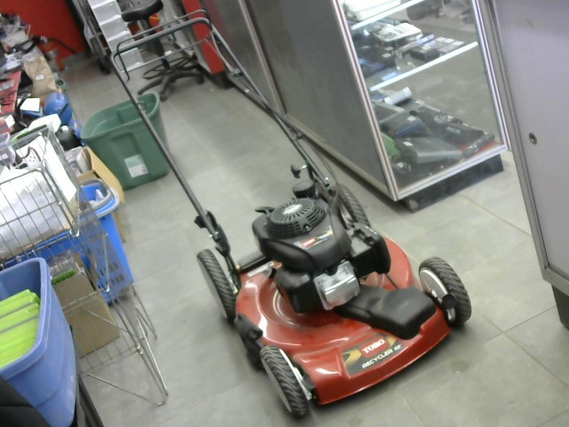 Tondeuse a gazon 22' 160cc auto-tract.