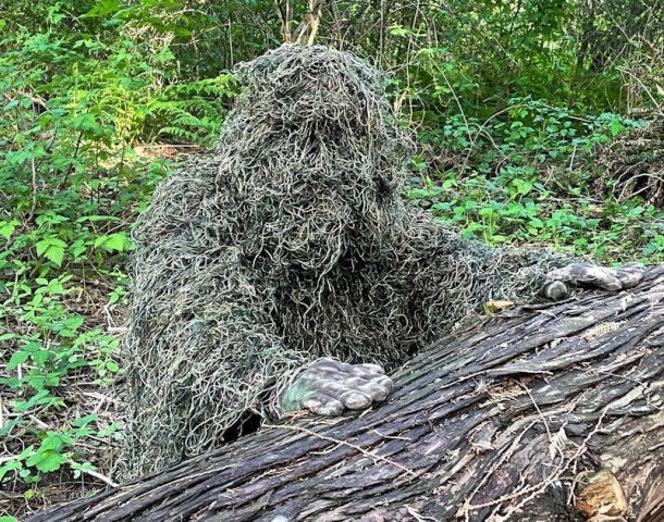Ghilie suit