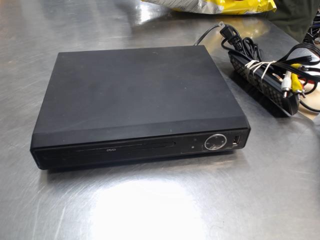 Dvd player + man + 3 couleurs