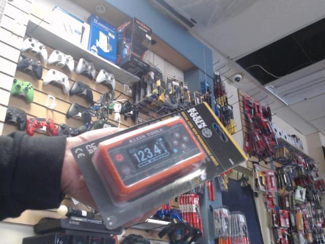 Plier wrench