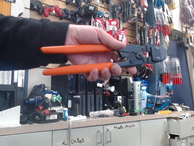 Pliers