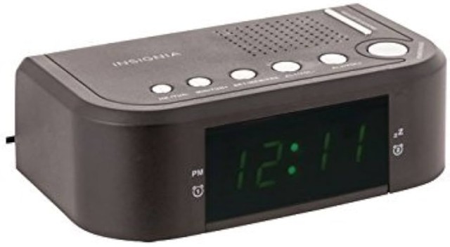 Insignia digital am/fm alarm clock radio
