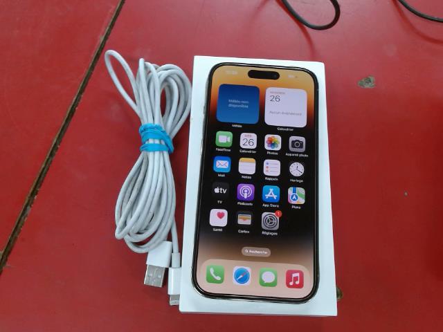 Iphone 14 pro 256gb + boite + fil usb