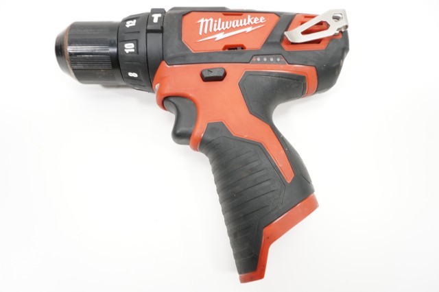 Drill milwaukee 240820