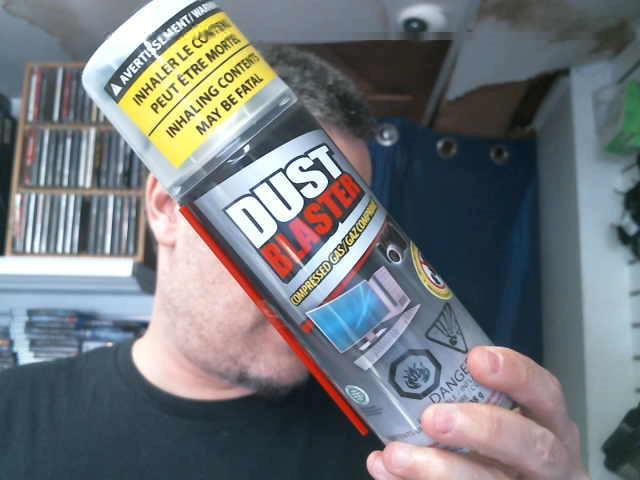 Dust blaster