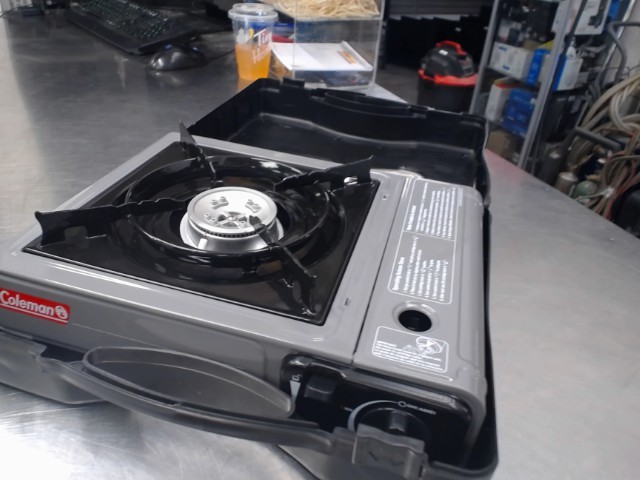 Small stole one burner tres bonne condi