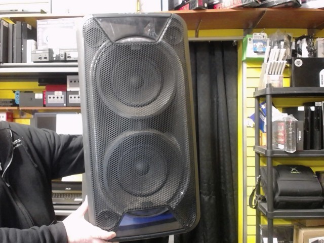 Gros haut-parleur bluetooth